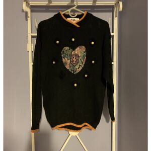 international sportwear co black knit sweater vintage LG academia college books